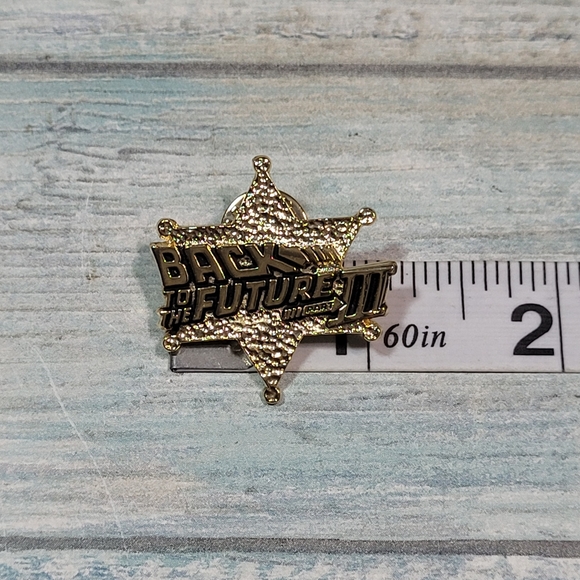 Back to the Future III Badge Pin. - Picture 4 of 6